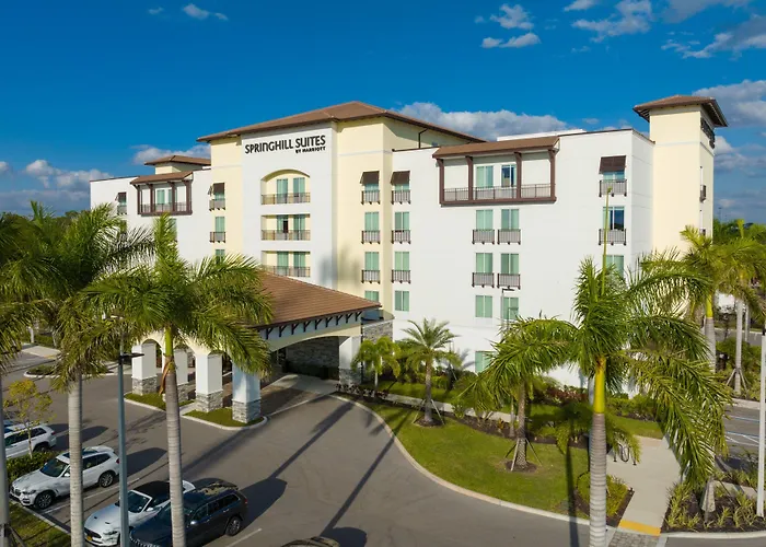 Hotel near College: Springhill Suites By Marriott Fort Myers Estero