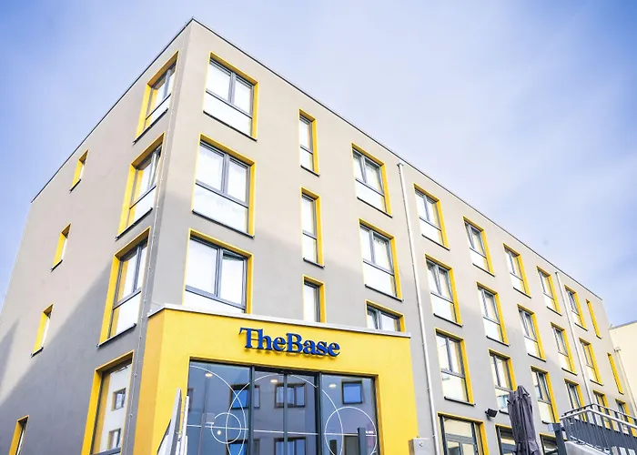 Ping Pong hotel: The Base Berlin One