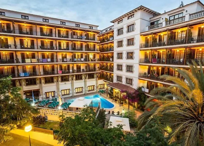 Hotel La Carolina