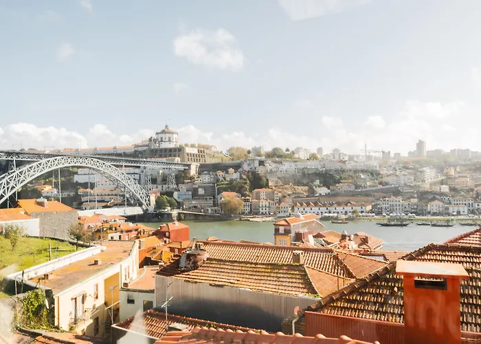 Central House Ribeira