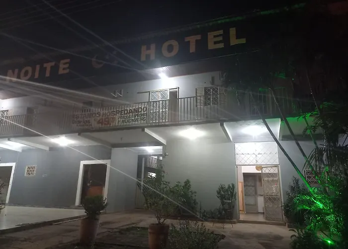  Noite