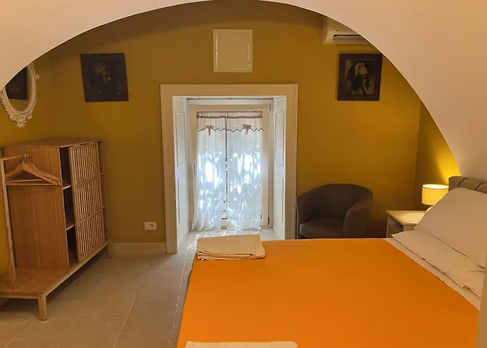 Le Petit Palais - Naples