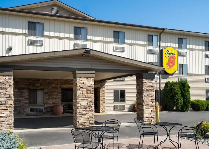 Golf hotel: Super 8 By Wyndham Kalispell Glacier National Park