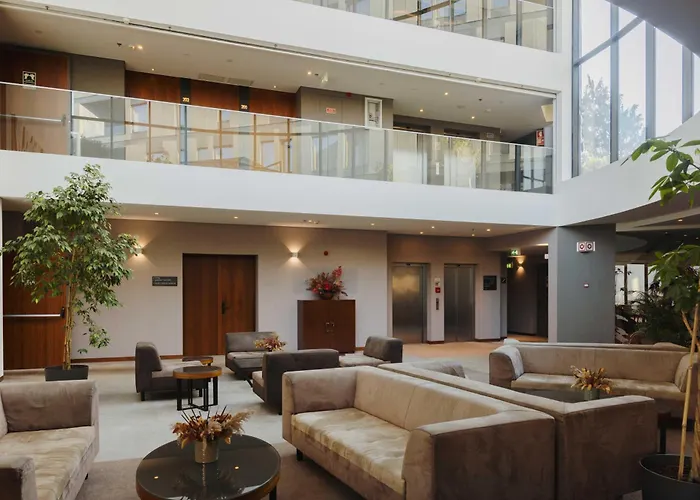 Hotel com jacuzzi: Timbre Heroismo