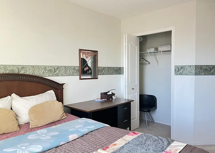 Guest house: Hidden Valley Treehouse Home!