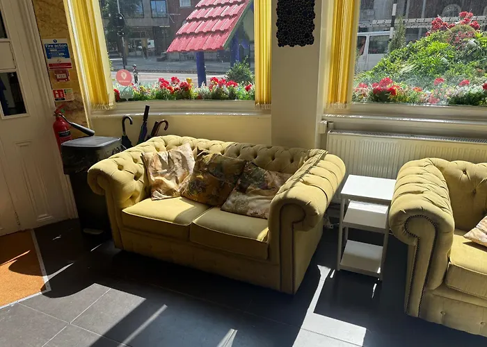 City London Hotel