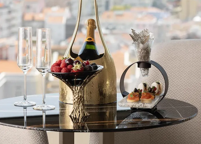 Jacuzzi hotel: Epic Sana Marques Hotel