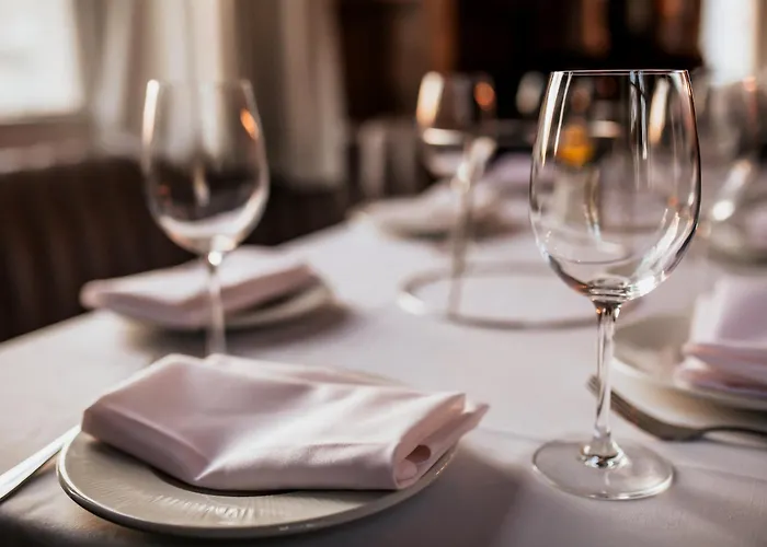 Hôtel 3 étoiles: Sercotel Las Casas De Los Mercaderes