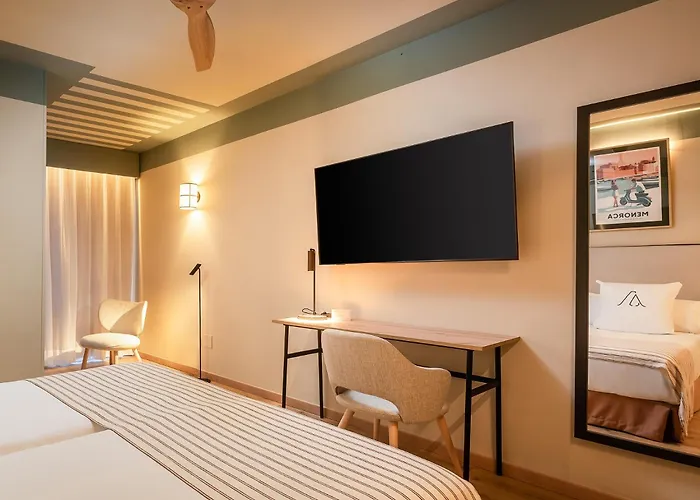 Hotel de 4 estrellas: Artiem Capri