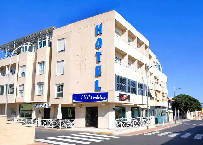 Hotel con piscina: Hotel y Apartamentos Mirablau