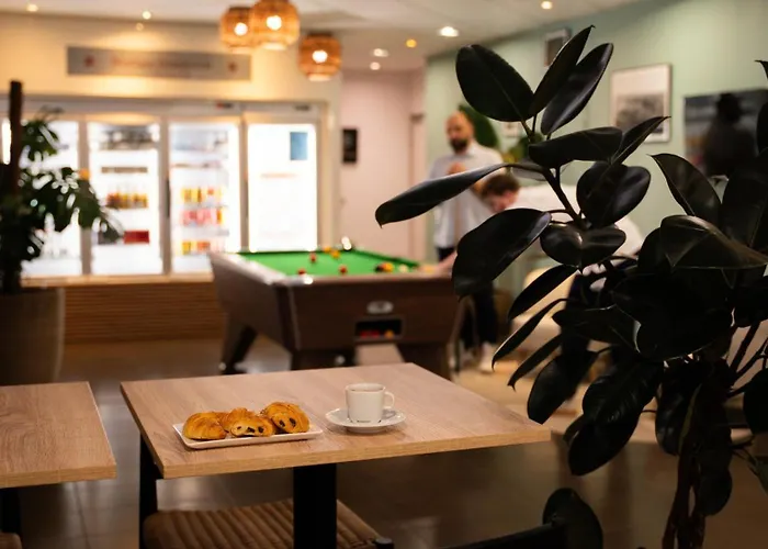 Hotels with a view Novotel Suites Marseille Centre Euromed