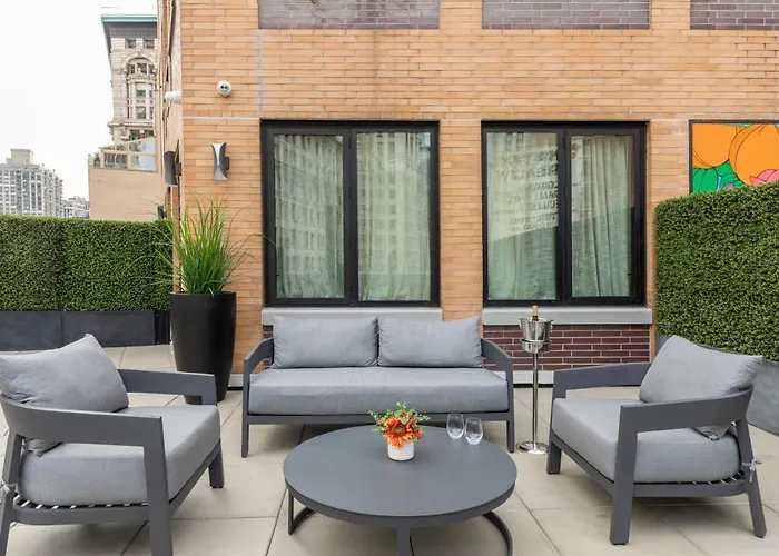 Broadway Plaza Hotel