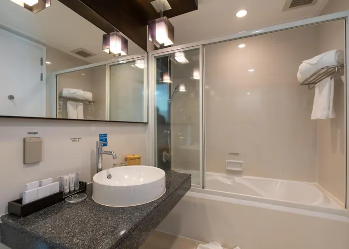 Luxury hotel only: Kantary Hills Hotel, Chiang Mai