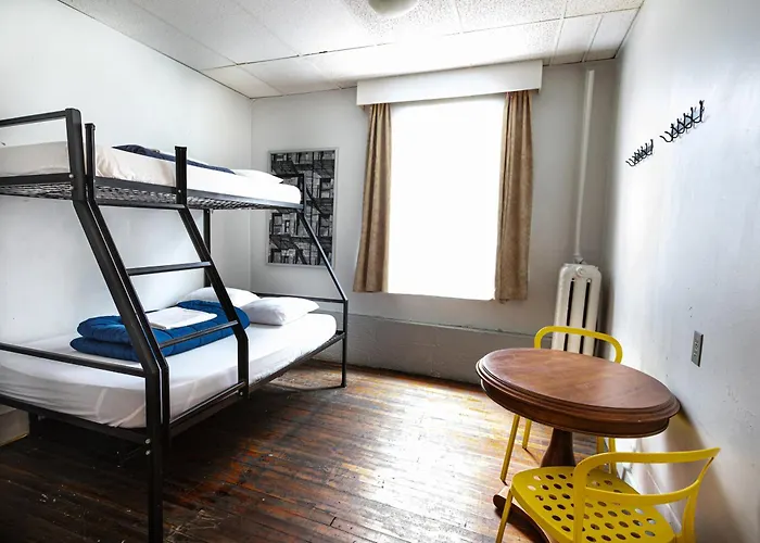 Hotel cerca del colegio: The Cambie Hostel Gastown