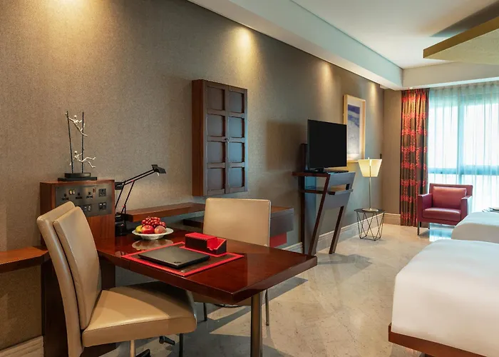 Hotel com pingue-pongue: The Creekside Hotel, Dubai - An Accor Hotel