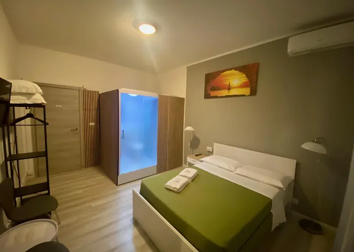 B&B: Guest House Pirelli Milano