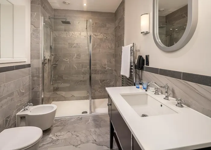 Luxury hotel only: Courthouse Hotel Shoreditch