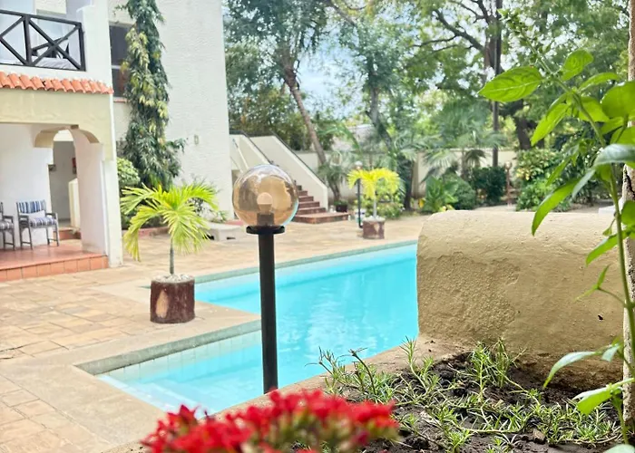 Wayside Beach Apartments