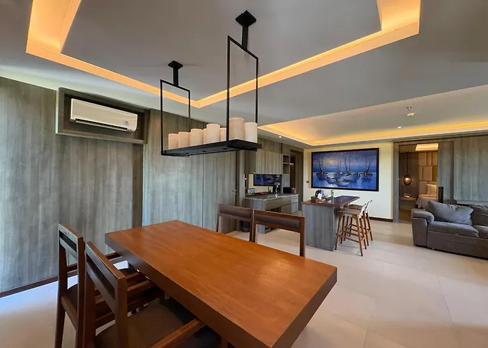 Crystal Luxury Bay Resort Nusa Dua