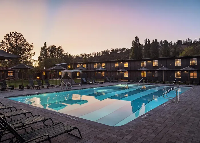 5 star hotel: High Country Motor Lodge - Near Nau And Downtown
