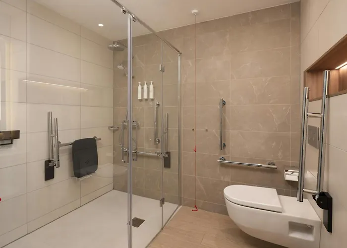 Pet Friendly hotel: Ac Hotel By Marriott Inverness