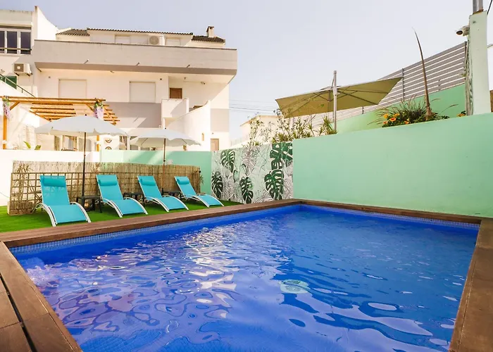 Hotel com piscina: Villa Paraíso da Caparica