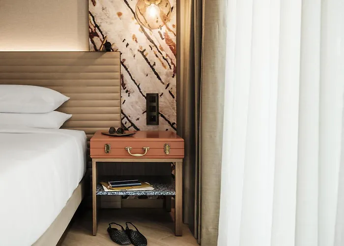5 star hotel: Hyatt Centric Malta