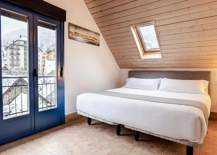 Hotel de esquí: Hostal Nau Pradets