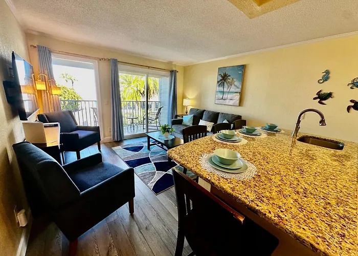 This Could Be Your View Every Night Of Your Stay!! Cozy, Comfy Remodeled Condo!