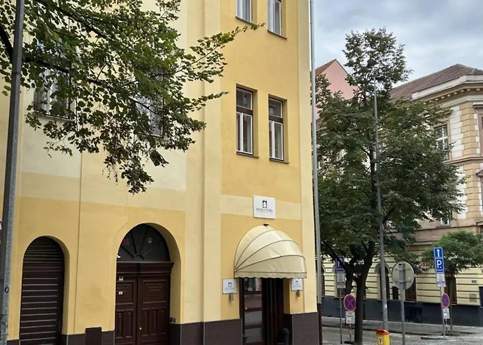 Resort: Hotel City Bell