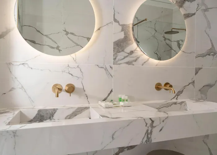 Hotel di lusso: Just Hotel Saronno