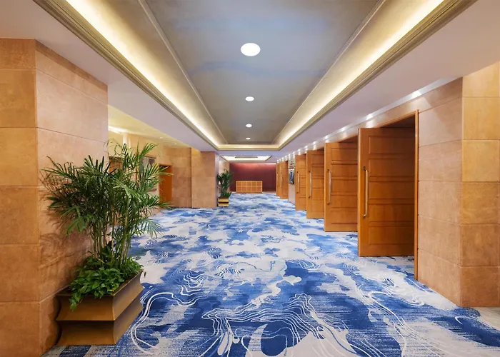 Radisson Blu New World