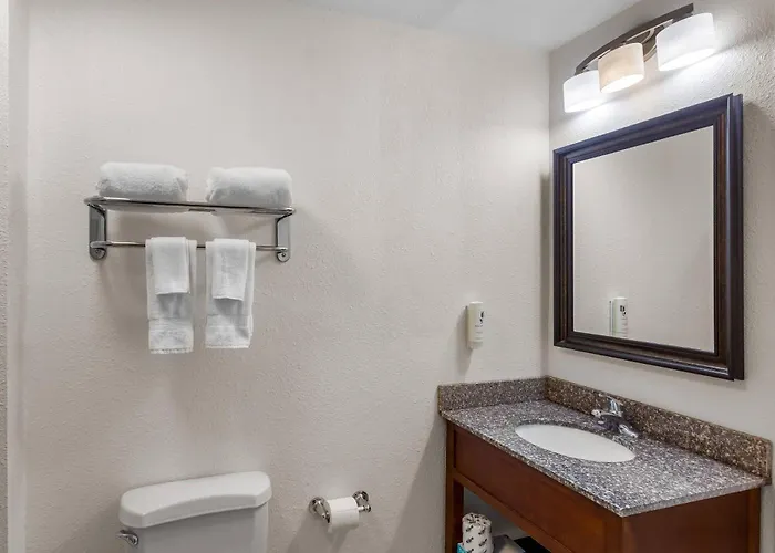 Pet Friendly hotel: Country Inn & Suites By Radisson, Beckley, Wv