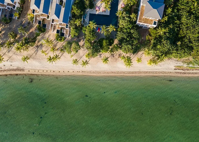 Pet Friendly hotel: Itz'Ana Resort & Residences