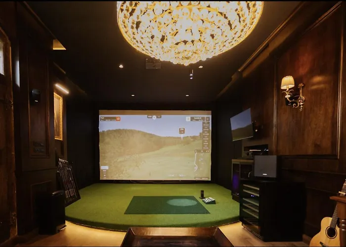 Palm - Award Winning Modern Luxury & Exclusive