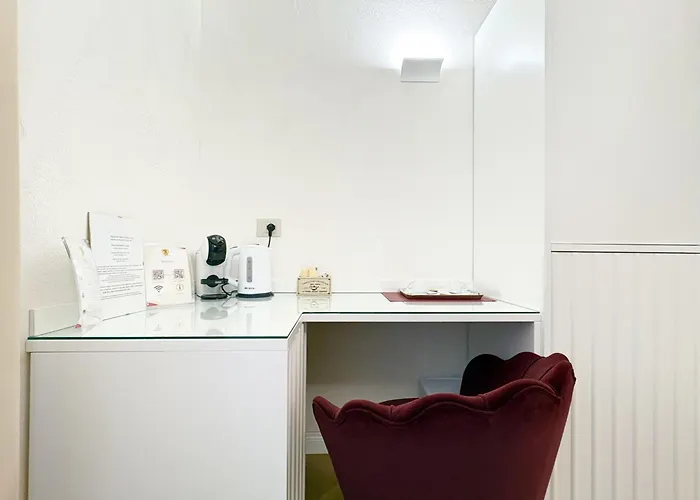 Hotel Jacuzzi: La Divina - Free Parking -