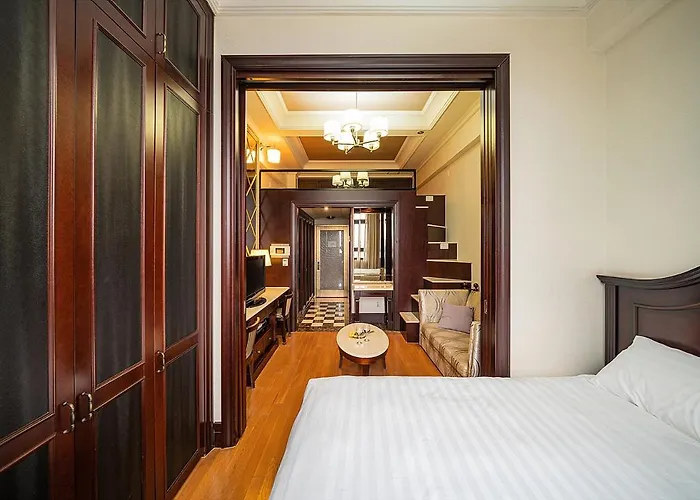 Yeoksam Artnouveau City Hotel And Residence