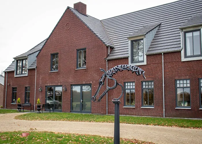 Eighty One Horse Boulevard