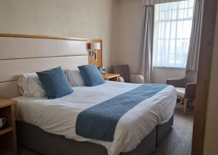 Pier Hotel