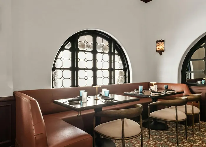 Resort: The St. Anthony, A Luxury Collection Hotel, San Antonio