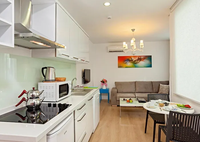 The Room Hotel & Apartments