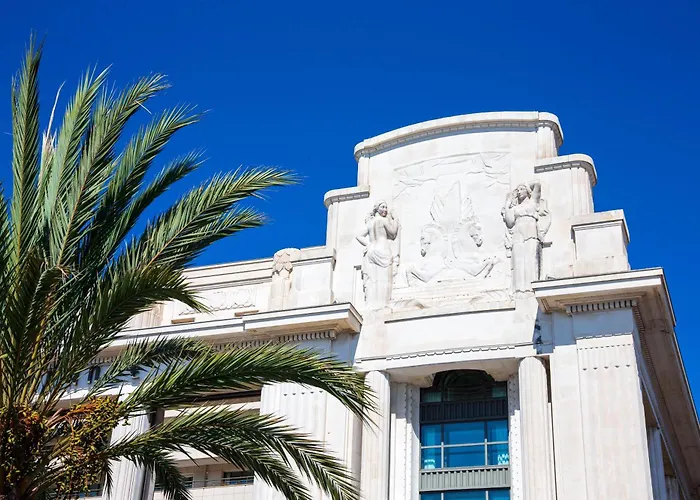 Luxury hotel only: Hyatt Regency Nice Palais De La Mediterranee