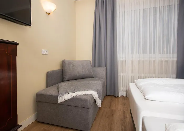 Hotel Altmuenchen By Blattl