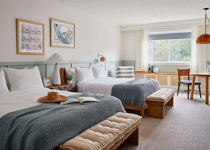 Hotel with view: Wayfinder Newport