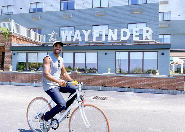 Hotel with view: Wayfinder Newport