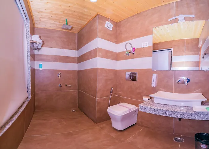 Snow City'S Montana Blues Resort Manali - Heated & Air-Cooled Stay