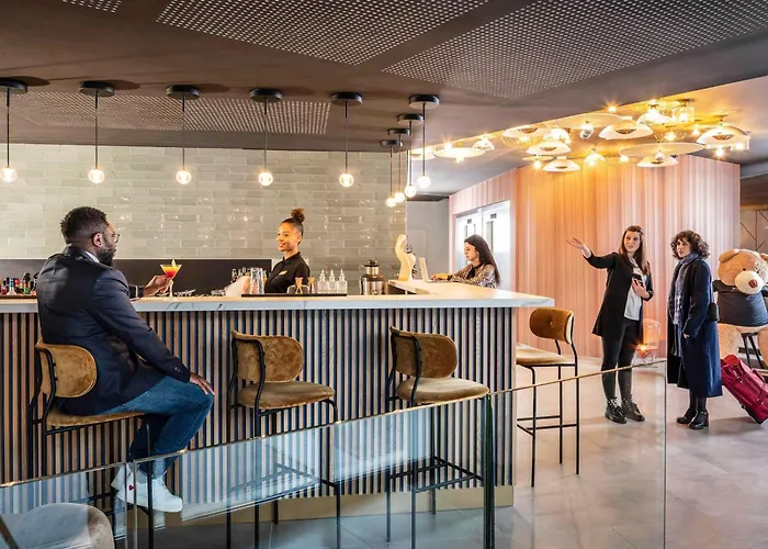 Hotel de 4 estrelas: Novotel Paris 20 Belleville