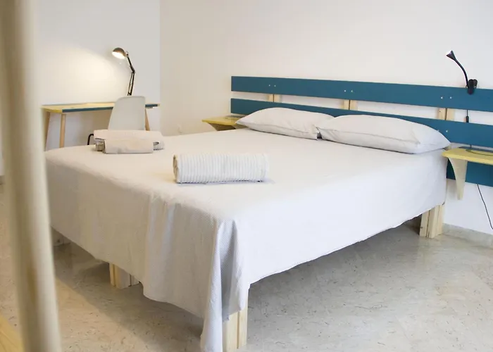  Oberdan Guest House