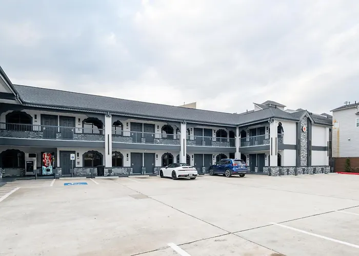Downtowner Inns - Downtown & Convention Center