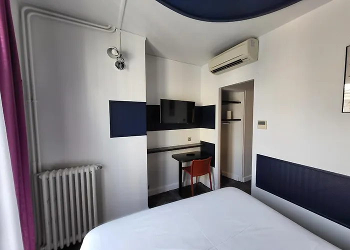 Casino hotel: Accueil Hotel Paris Pigalle Montmartre